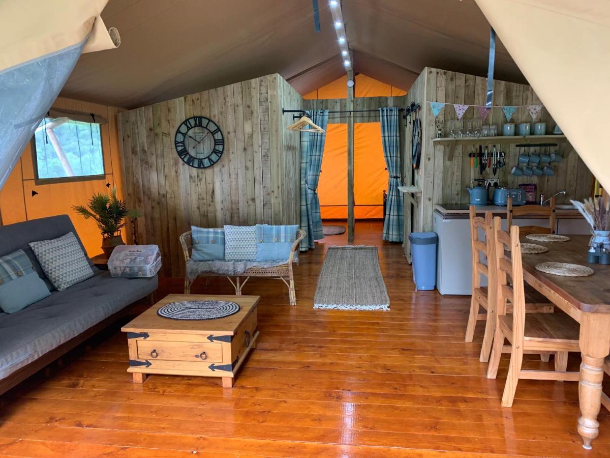 Mountain View Safari Tent With Hot Tub In The Heart Of Snowdonia Dolgellau Exterior photo