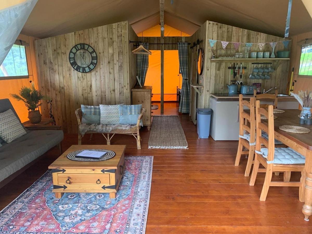 Mountain View Safari Tent With Hot Tub In The Heart Of Snowdonia Dolgellau Exterior photo